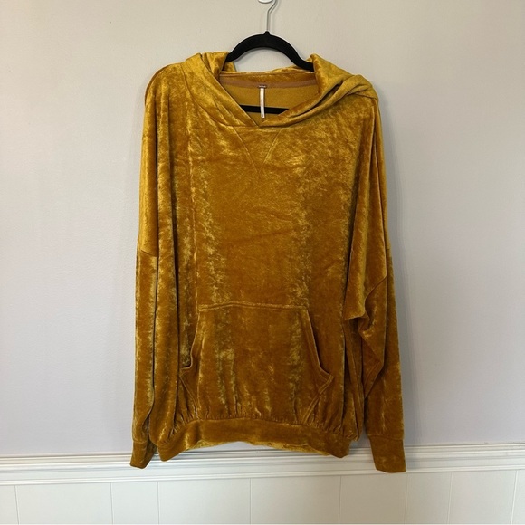 Free People Women’s Gold Slouchy Velour V-Neck Hooded Pullover Sz XS GUC - Picture 2 of 9